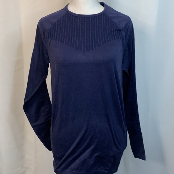 Fabletics Weathered Navy Sync Seemless Long Sleeve Top- NWT - Picture 4 of 14